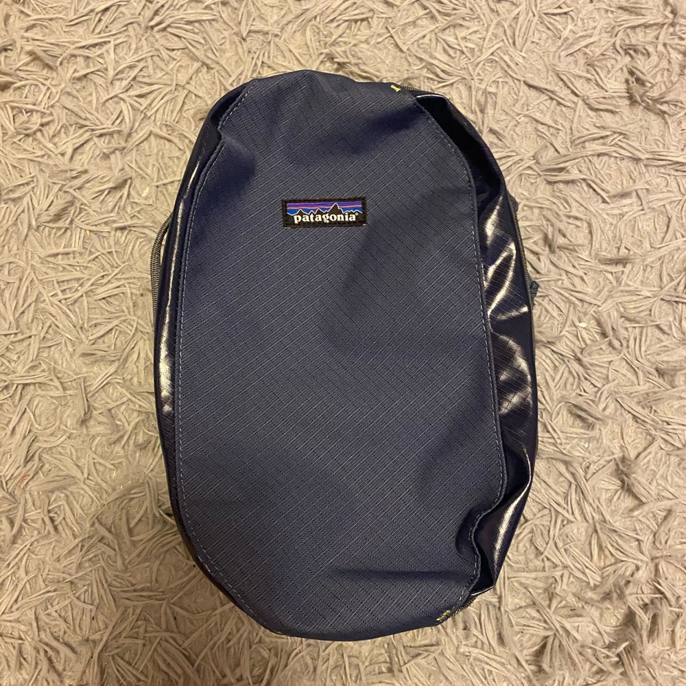Patagonia Black Hole Cube